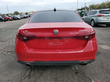 Alfa Romeo Giulia II Sedan 2.0 TBi 280KM 2019 Alfa Romeo Giulia Ti 2019 2.0l 2.0 Benzyna 280KM, zdjęcie 2