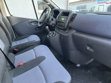 Opel Vivaro B Kombi Extra Long H1 2,9t 1.6 BiTurbo 125KM 2018 Opel Vivaro niepełnosprawnych rampa inwalida, zdjęcie 9