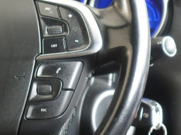 DS 4 I Hatchback (Citroen) 2.0 HDi 163KM 2012 Citroen DS4 2.0 HDi 163KM/Beżowe, zdjęcie 27