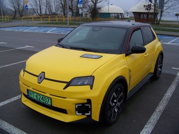 Renault 5 III 52kWh 150KM 2025 Renault 5 E-Tech 150 KM Techno Comfort Range żółty pop salon Polska.