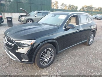 Mercedes GLC C254/X254 2024 Mercedes-Benz GLC 300 4Matic Suv 2024 2.0l 2.0 Benzyna 255KM, zdjęcie 1