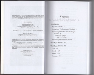 Игровые карты Таро, установленные для гадания ведьм Таро