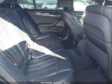 BMW Seria 5 G30-G31 2021 BMW M5 50I XDrive 2021 4.4l 4.4 Benzyna 523KM, zdjęcie 13
