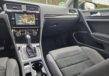 Volkswagen Golf VII Hatchback 3d Facelifting 1.5 TSI ACT 150KM 2017 Volkswagen Golf DSG, 1.5 Benzyna 150KM, Polecam 1.5 Benzyna 150KM, zdjęcie 8