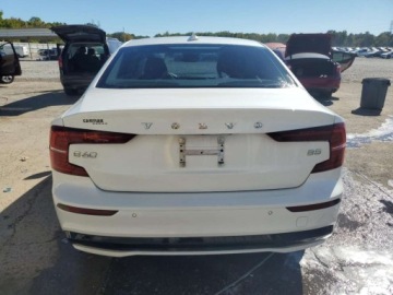 Volvo S60 III 2023 Volvo S60 2023 VOLVO S60 PLUS 2.0 Benzyna 247KM, zdjęcie 5