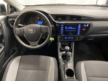 Toyota Auris II Hatchback 5d Facelifting 1.33 Dual VVT-i 99KM 2017 Toyota Auris 1.33 VVT-i Active II (2012-) Toyota A, zdjęcie 2