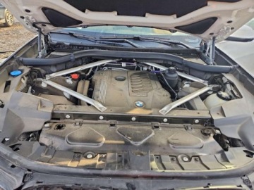 BMW X7 2021 BMW X7 xDrive40i 2021 3.0 Benzyna 335KM, zdjęcie 6