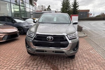Toyota Hilux VIII Podwójna kabina Facelifting 2024 2.8 D-4D 204KM 2025 HiLux Executive D-4D mHEV Double Cab 4x4 aut 2.8 204KM 2025, zdjęcie 1