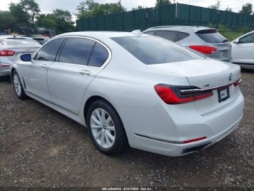 BMW Seria 7 G11-G12 2021 BMW Seria 7 2021 BMW 7 Series 740i xDrive Sedan 3.0 Benzyna 335KM, zdjęcie 2