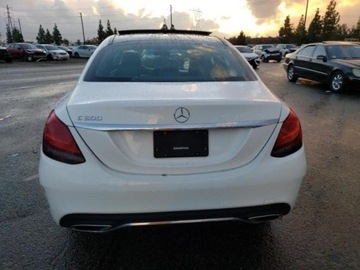 Mercedes Klasa C W205 2019 Mercedes-Benz Klasa C MERCEDES-BENZ C 300, 2019r., 2.0L, uszkodzony bok 2.0, zdjęcie 5