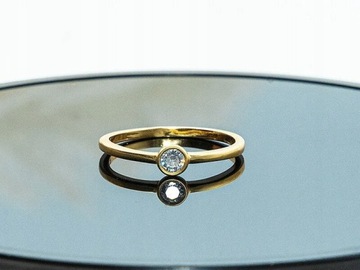 Srebrny pierścionek pozłacany 925 z białymi cyrkoniami na prezent roz12