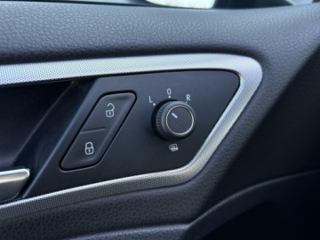 Volkswagen Golf VII Variant Facelifting 1.4 TSI  125KM 2018 Volkswagen Golf |Hak| Zestaw Głośnomówiący| Czujni, zdjęcie 11