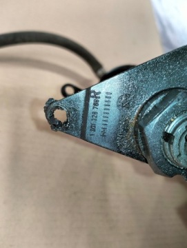 ШАЙБА + КРЫШКА ФОНАРЯ БАМПЕРА AUDI TT 8N 98-06 8N0955102 ПРАВАЯ