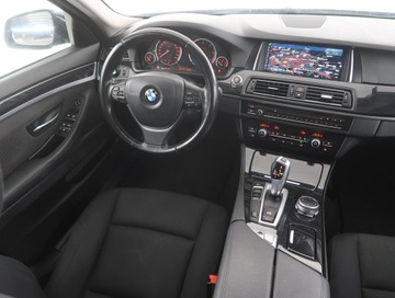 BMW Seria 5 F10-F11 Touring Facelifting 518d 150KM 2016 BMW 5 518d, Salon Polska, Serwis ASO, Automat, zdjęcie 6