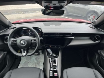 Alfa Romeo Junior SUV 1.2 Hybrid 145KM 2025 ALFA ROMEO Junior Ibrida Q4 Hatchback 1.2 (145KM) 2025, zdjęcie 10