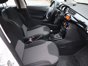 Citroen C3 II Hatchback facelifting 1.2 VTi 82KM 2014 Citroen C3 1.2 VTi, Salon Polska, Klima, zdjęcie 8