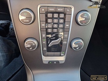 Volvo V40 II 2018 Volvo V40 2,0 benz 122KM klima elektryka grz.fot alu oplacony 2.0 Benzyna, zdjęcie 14