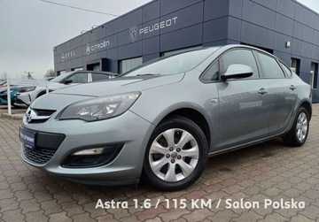 Opel Astra J Sedan 1.6 Twinport ECOTEC 115KM 2014 Opel Astra 257 1.6 Active 115 KM Salon Polska 1.6 Benzyna 115KM
