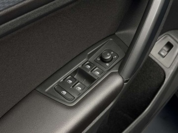 Volkswagen Tiguan II SUV Facelifting 1.5 TSI 150KM 2022 Volkswagen Tiguan Life Asystent parkowania CarPlay Android Auto Podgrz, zdjęcie 15