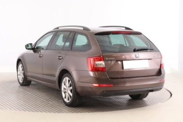 Skoda Octavia III Liftback 1.6 TDI CR DPF 105KM 2014 Skoda Octavia 1.6 TDI, Klima, Klimatronic, zdjęcie 3