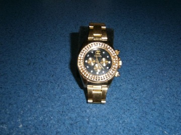 ЗОЛОТЫЕ С БРИЛЛИАНТАМИ ЖЕНСКИЕ ЧАСЫ С БРАСЛЕТОМ