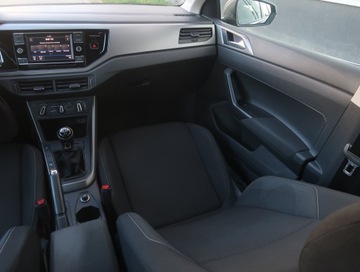 Volkswagen Polo VI Hatchback 5d 1.0 TSI 95KM 2018 VW Polo 1.0 TSI, Salon Polska, Klima, Parktronic, zdjęcie 7
