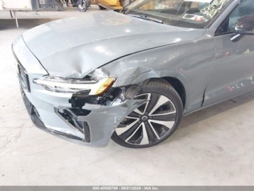 Volvo 2022 Volvo S60 2022 Volvo S60 B5 AWD Momentum 2.0 Benzyna 247KM, zdjęcie 5