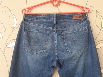 LEVIS-SUPER SPODNIE 28/32 K3