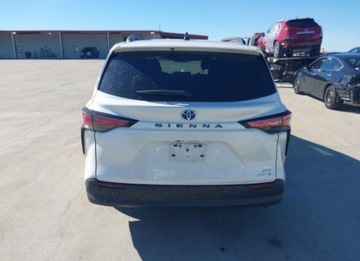 Toyota Sienna III 2021 Toyota Sienna 2021, 2.5L, XLE, od ubezpieczalni, zdjęcie 4