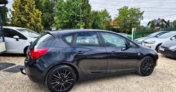 Opel Astra J Hatchback 5d 1.4 Turbo ECOTEC 120KM 2012 Opel Astra BENZYNA nawigacja 5 DRZWI PARKTRONIC okazja polecamy, zdjęcie 13