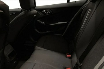 BMW Seria 1 F40 Hatchback 1.5 118i 136KM 2023 BMW 118 Seria 1, zdjęcie 10
