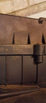 3C0129607A POUZDRO FILTRU VZDUCHU 1.9 TDI 77 2008 SEAT TOLEDO III (5P2)