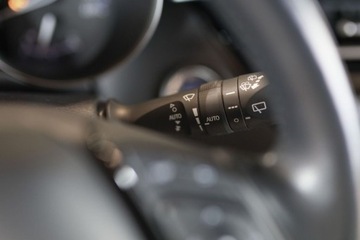 Toyota C-HR I Crossover Facelifting 1.8 Hybrid 122KM 2020 Toyota C-HR 1.8 Hybrid Selection 1.8 Hybryda 122KM, zdjęcie 11