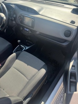 Toyota Yaris III 2016 Toyota Yaris 1.5 Hybryda Comfort 75KM 2016r Gwarancja !!!, zdjęcie 8
