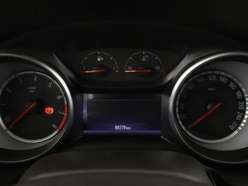 Opel Insignia II Sports Tourer 1.5 Turbo 140KM 2017 Opel Insignia Innovation półskóra niski, zdjęcie 21