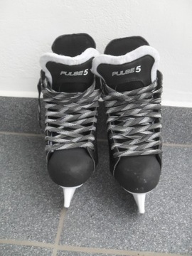 Хоккейные коньки PUSLSE 5 AERO HOCKEY РАЗМЕР 36 Длина стельки 24 см