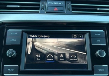 Volkswagen Passat B8 Variant Facelifting 2.0 TDI SCR 150KM 2022 Volkswagen Passat Elegance Pakiety, FV 23, ACC, Kamera, Podgrzewane 4 fot, zdjęcie 33