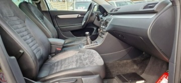 Volkswagen Passat B7 Variant 1.6 TDI CR DPF BlueMotion 105KM 2011 Volkswagen Passat Jeden Właściciel 1.6 TDI, zdjęcie 30