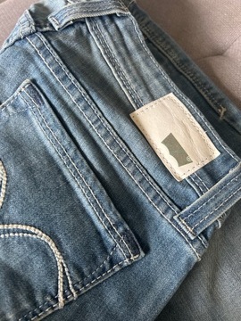 Levi's Demi Curve Skinny jeansy damskie rurki rozmiar 25/32