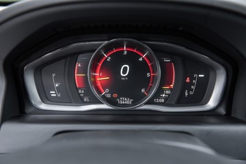 Volvo XC60 I SUV Facelifting 2.4 D5 220KM 2016 VOLVO XC60 Lift 2.4 D5 220KM SUMMUM Bi Xenon, LED, Automat, Navi, Panorama, zdjęcie 15