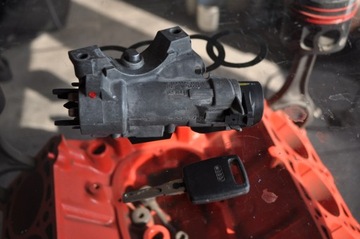 AUDI A2 SPÍNACÍ SKŘÍŇKA KLÍČEK