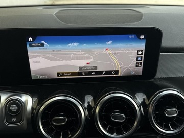 Mercedes GLB SUV 2.0 200d 150KM 2021 Mercedes-Benz GLB 200, zdjęcie 21