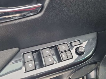 Toyota Hilux VIII Podwójna kabina 2.4 D-4D 150KM 2019 Toyota Hilux Toyota Hilux 2.4 D-4D Double Cab SR5 4x4, gwarancja, salon PL,, zdjęcie 20