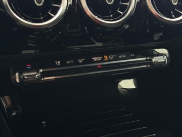 Mercedes CLA C118/X118 2019 Mercedes-Benz CLA 200 AMG Line / Kamera cofania /, zdjęcie 22