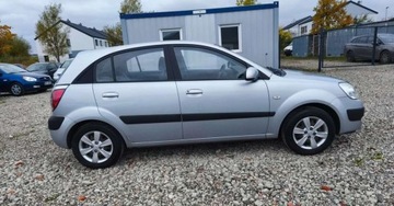 Kia Rio II Sedan 1.4 i 16V 97KM 2009 Kia Rio Kia Rio 1.4 Benzyna 97KM, zdjęcie 5