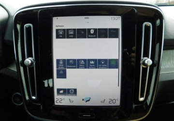 Volvo XC40 2021 Volvo XC 40 2.0T INSCRIPTION Bezowa Skora BLiS 2.0 Benzyna 197KM, zdjęcie 22