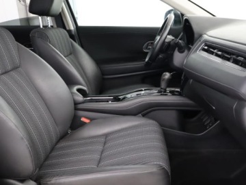 Honda HR-V II SUV 1.5 i-VTEC 130KM 2015 Honda HR-V 1.5 i-VTEC, Automat, Skóra, Navi, zdjęcie 8