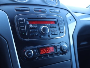 Ford Mondeo IV Kombi 2.0 Duratec Flexifuel 145KM 2011 Ford Mondeo 2.0 16V, Salon Polska, Klima, zdjęcie 11