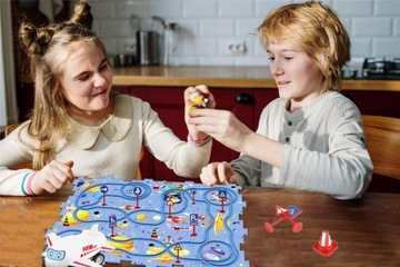 Интерактивная железнодорожная дорожка из головоломки от логики головоломки Торы пространство для детей