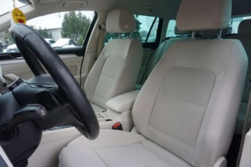 Volkswagen Passat B8 Variant 1.8 TSI BlueMotion Technology 180KM 2018 Volkswagen Passat Hak DSG Virtual Cockpit Podgrz. fotele ACC Kamera, zdjęcie 9